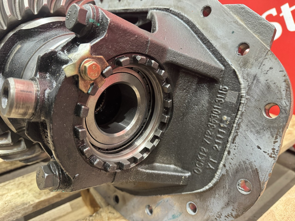 Редуктор заднего моста MCP16ZG XS165 4.2 2022г.