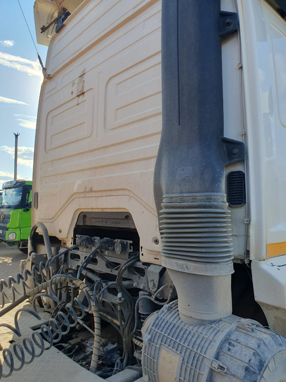 КамАЗ 5490 4x2 Седельный тягач 5490-S5 (Дизельный, 12,0 л, 401 л.с., АТ)