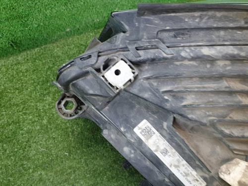 Битая Фара правая Mercedes GLC X253 (2015-2019) LED