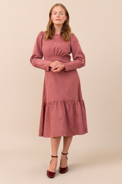 Платье с широкими манжетами