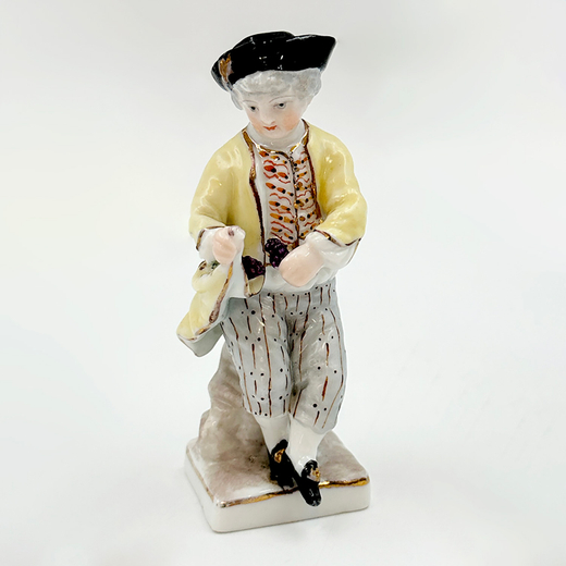 [Коллекционный предмет] Фарфоровая статуэтка "Мальчик с виноградом". G8. Мейсен (Meissen), Германия.
