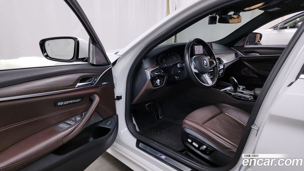 BMW 5 Series (G30) 530i M Sports Plus (08.2020)