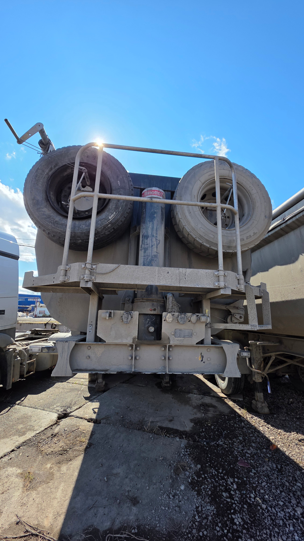 Grunwald 9453 Полуприцеп самосвальный 9453-0000011-60