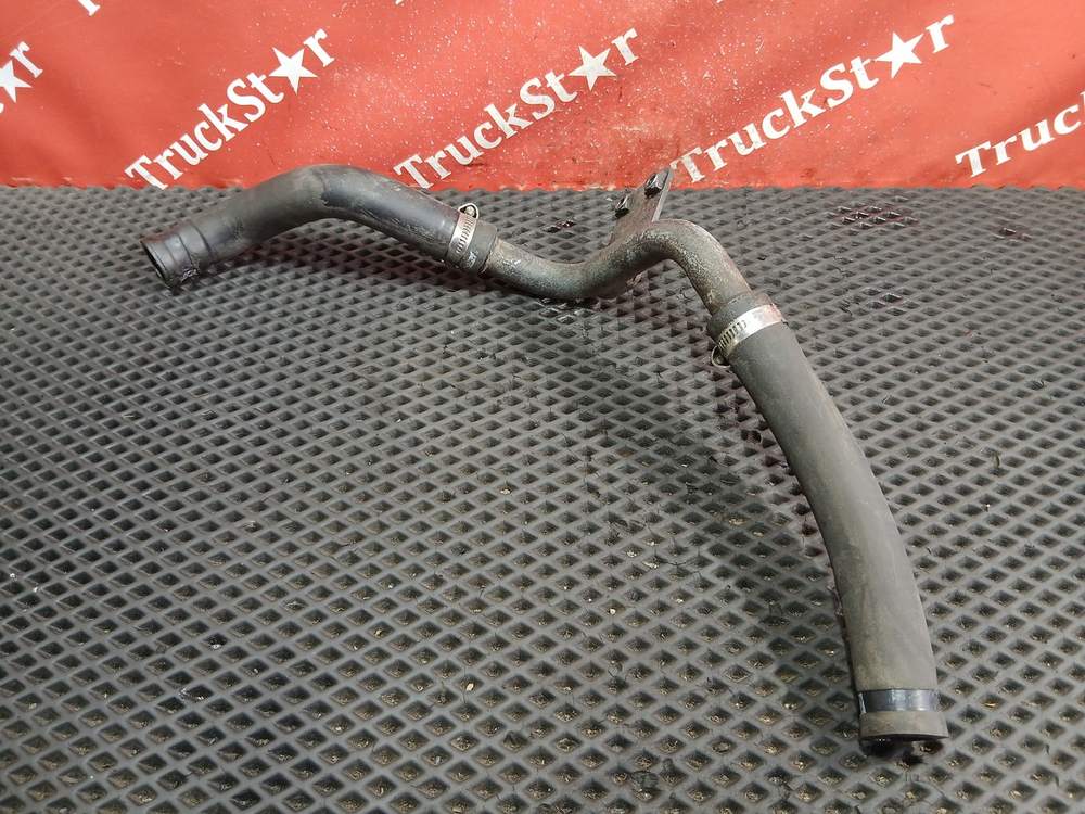 Трубка системы охлаждения