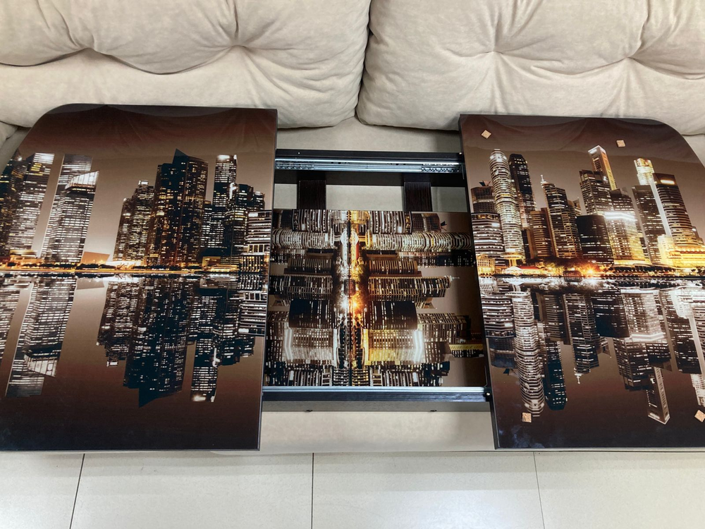 Стол разд Стеклянный подстолье прямое хром Царг.пояс венге Ст-ца город (венге)