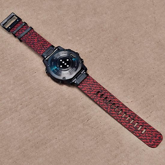 Ремешок 22 мм для Garmin нейлоновый жакардовое плетение, стальные тренчики (Красный)