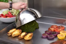 Встраиваемый газовый гридль (жарочная плита) Napoleon Built-in 32 Griddle, 2 горелки, 75x45 см