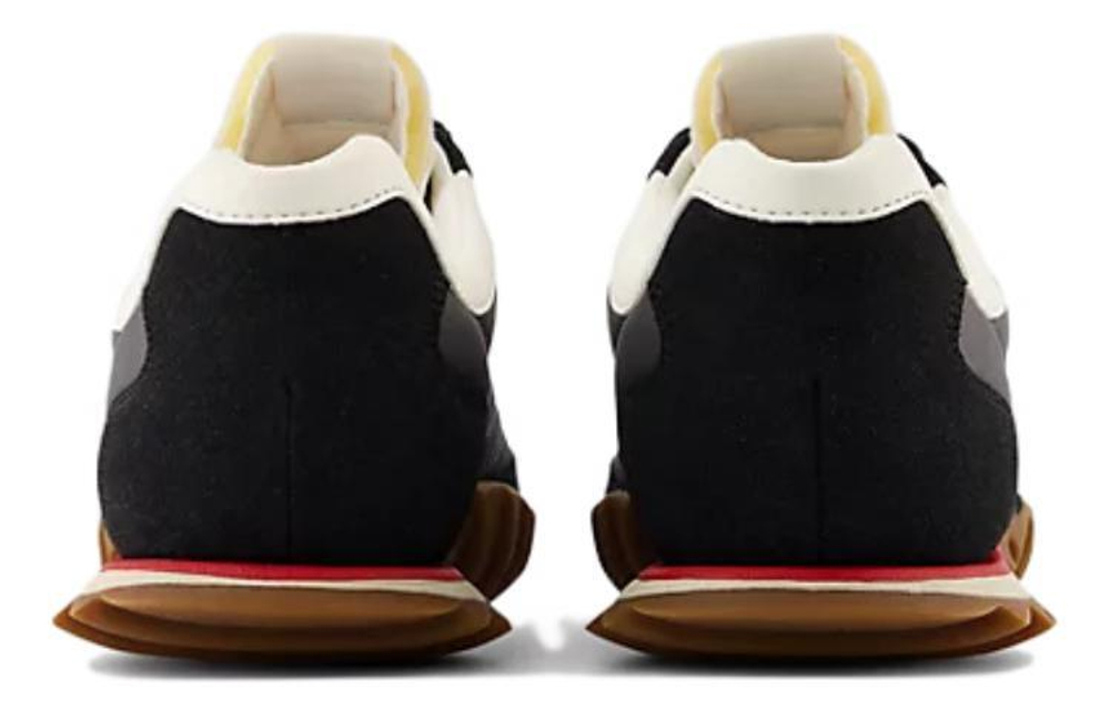 Кроссовки New Balance Rc30