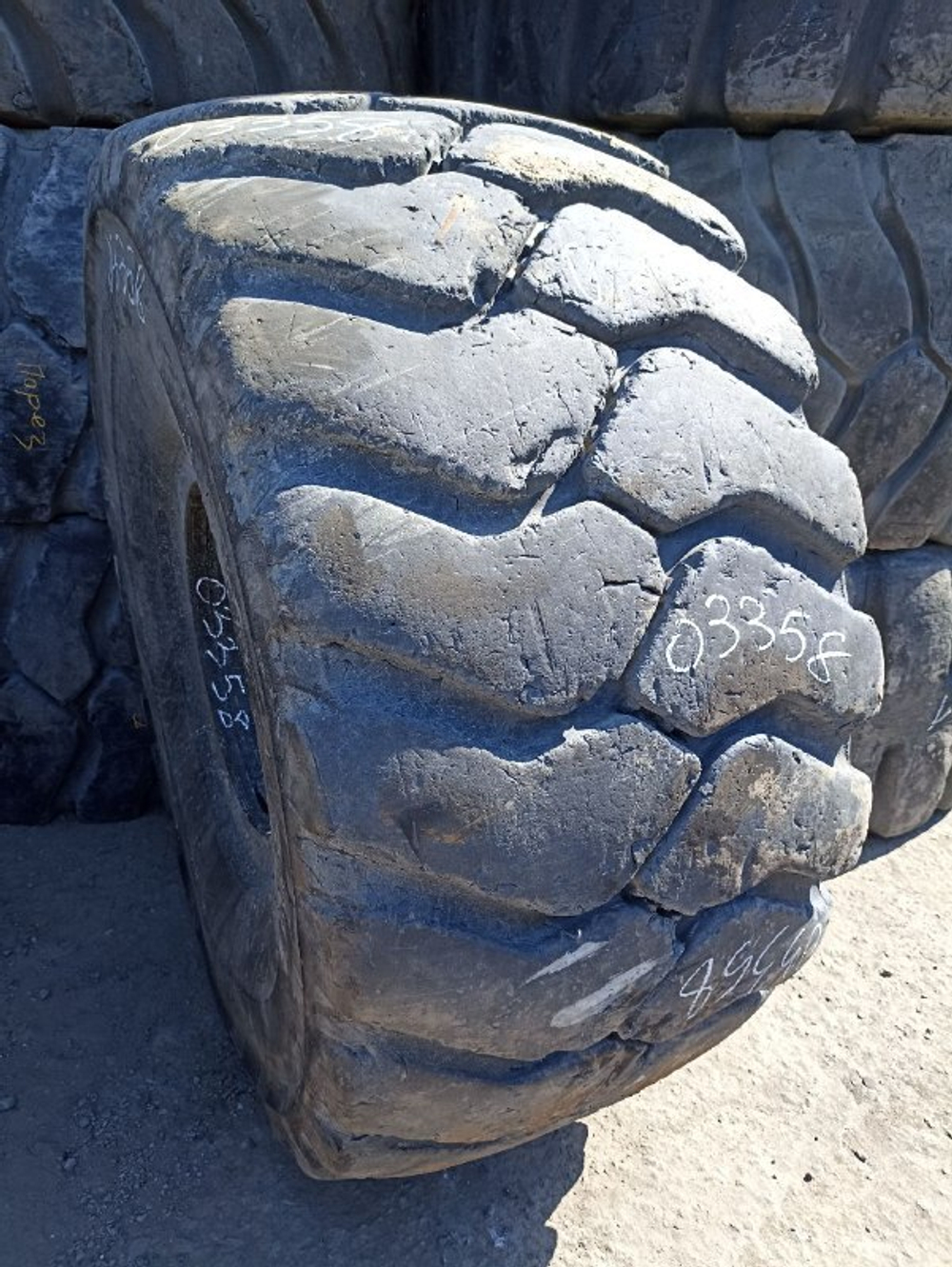 29.5R25 Bridgestone VSDT шина б/у