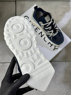 Кроссовки Givenchy