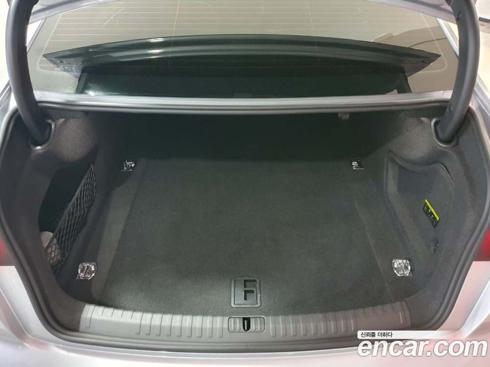 Audi A6 (C8) 40 TDI Premium (02.2023)
