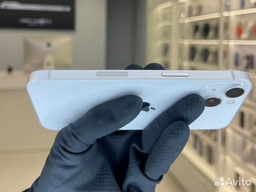 iPhone 13, 256 ГБ б/у