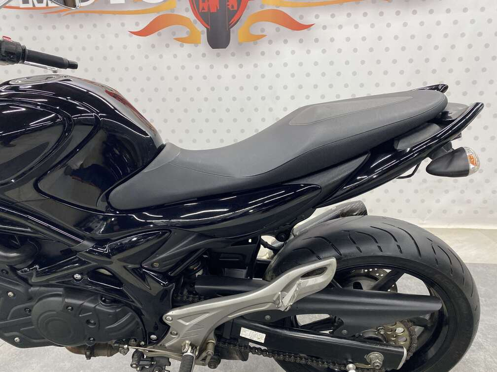 Suzuki Gladius SFV400 , 2014