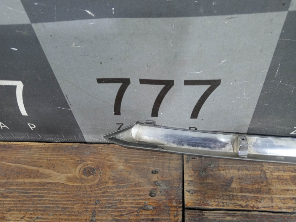 Накладка крышки багажника Lexus RX 4 15-22 Б/У Оригинал 7681248110