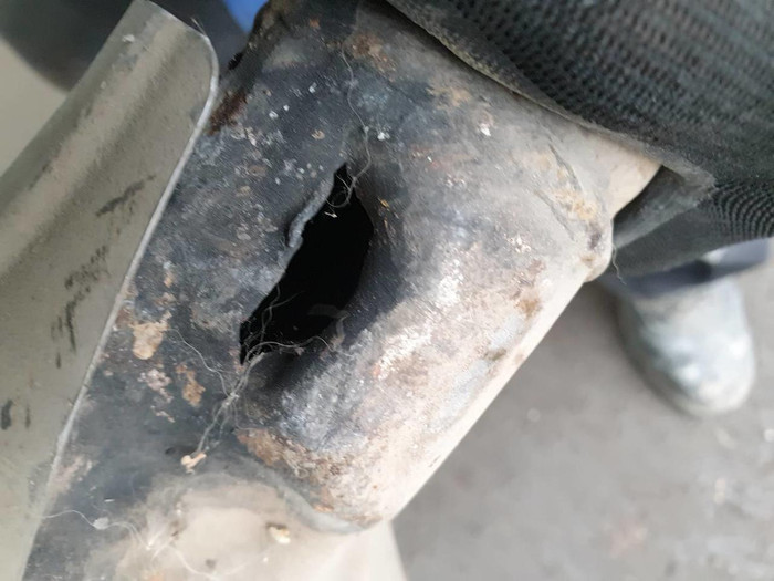 Катализатор Genesis G90 (2016-2022)