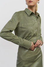 Рубашка из замши