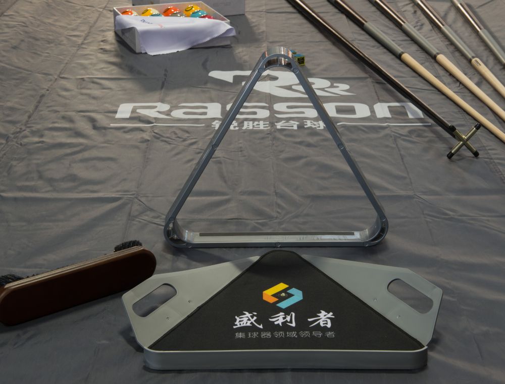 Бильярдный стол для пула "Rasson Acurra" 9 футов (коричневый, сланец 25 мм) в комплекте с плитой, аксессуары и сукно