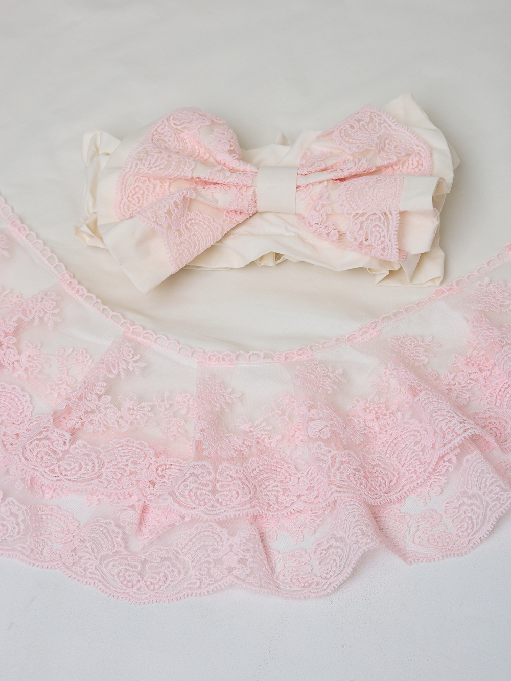 Кружевной уголок и пояс бант ( розовый)