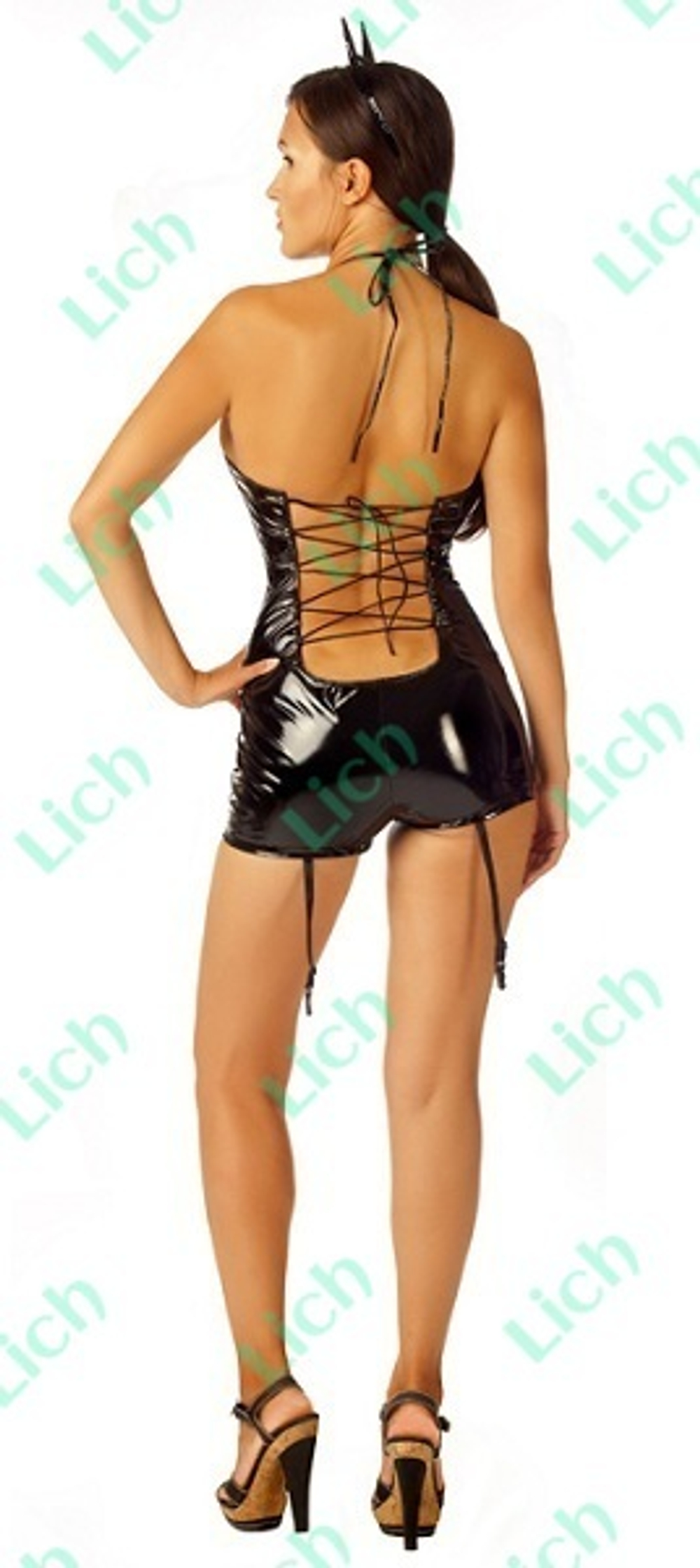 Черный костюм огненной дьяволицы