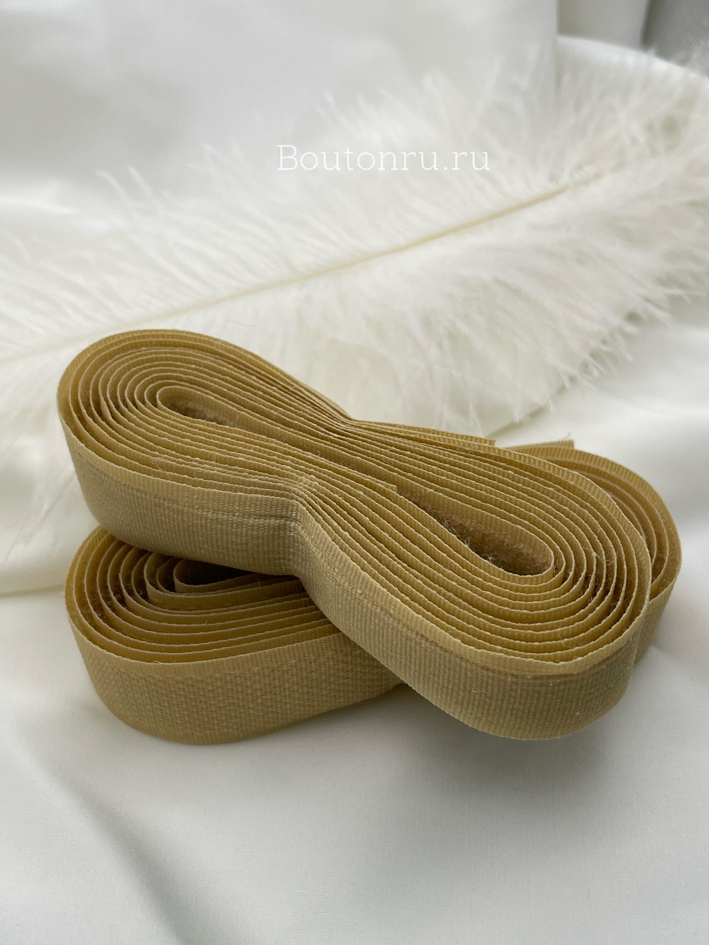 Лента липучка темно-бежевая 2 метра, ширина 20 мм