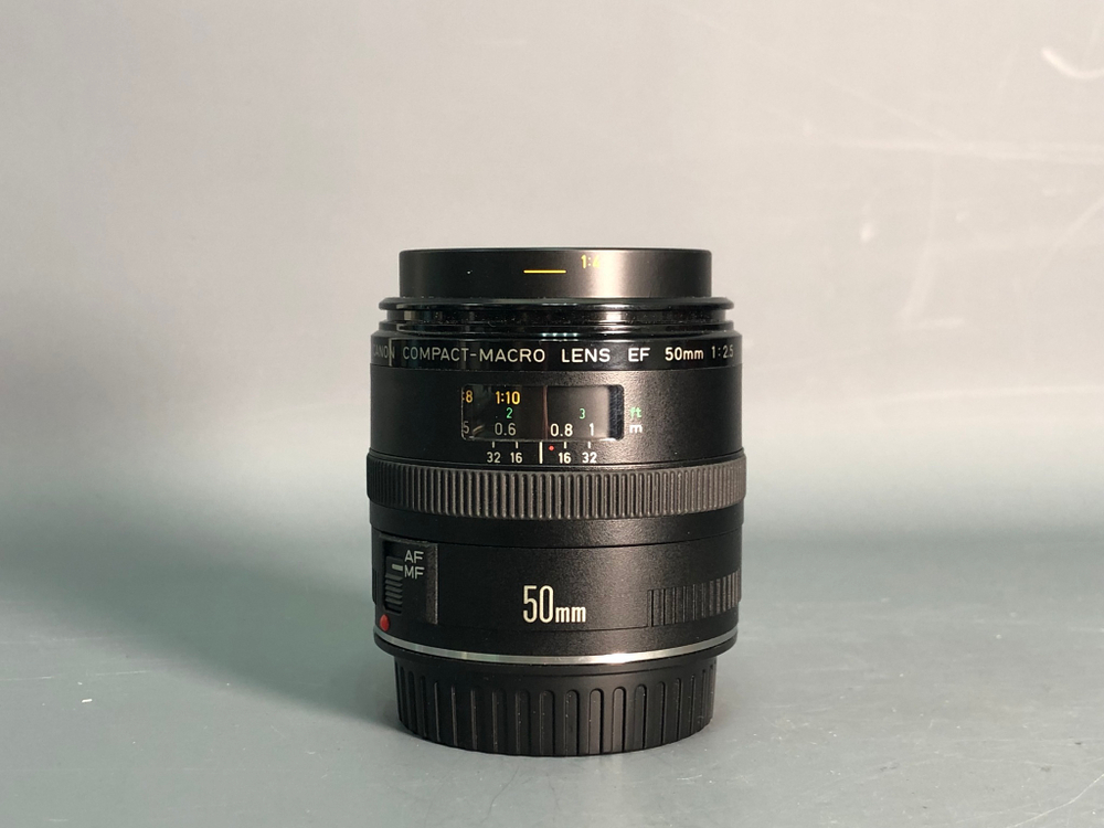 Canon EF 50mm f/2.5