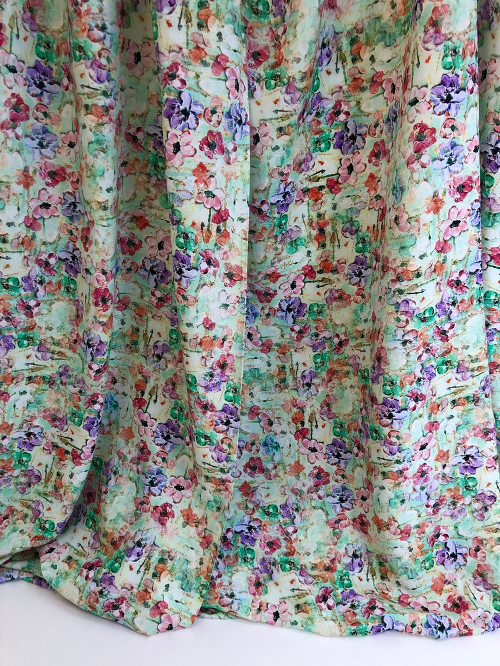 Штапель принт цветы сирень/розов/малинов на ментоловом D05C1