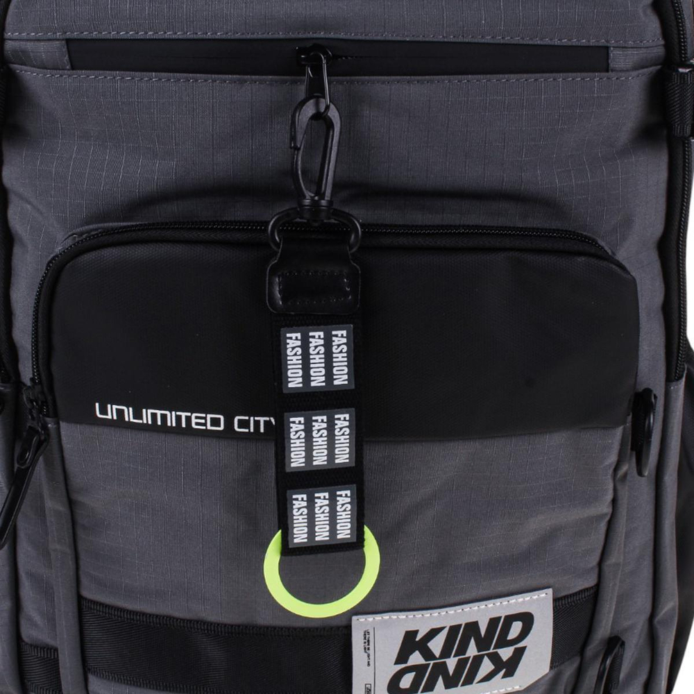 Рюкзак молодежный 51*30*20 см, 2 отделения, с брелоком, чёрно-серый