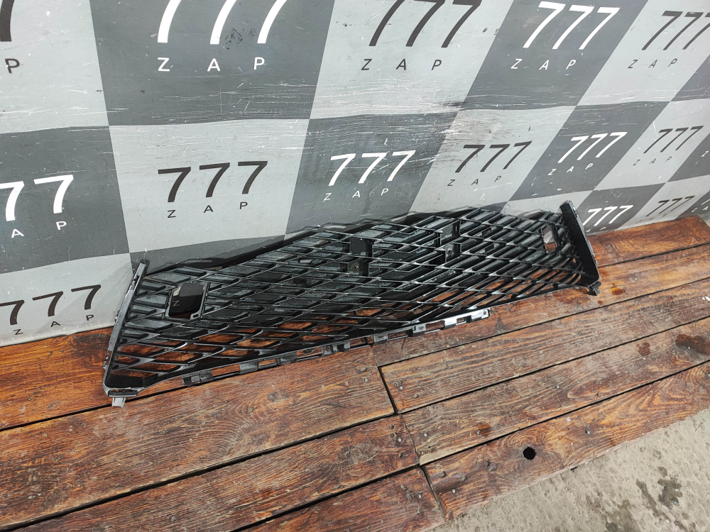 Решетка переднего бампера Lexus RX 4 15-19 Б/У Оригинал 5311248270