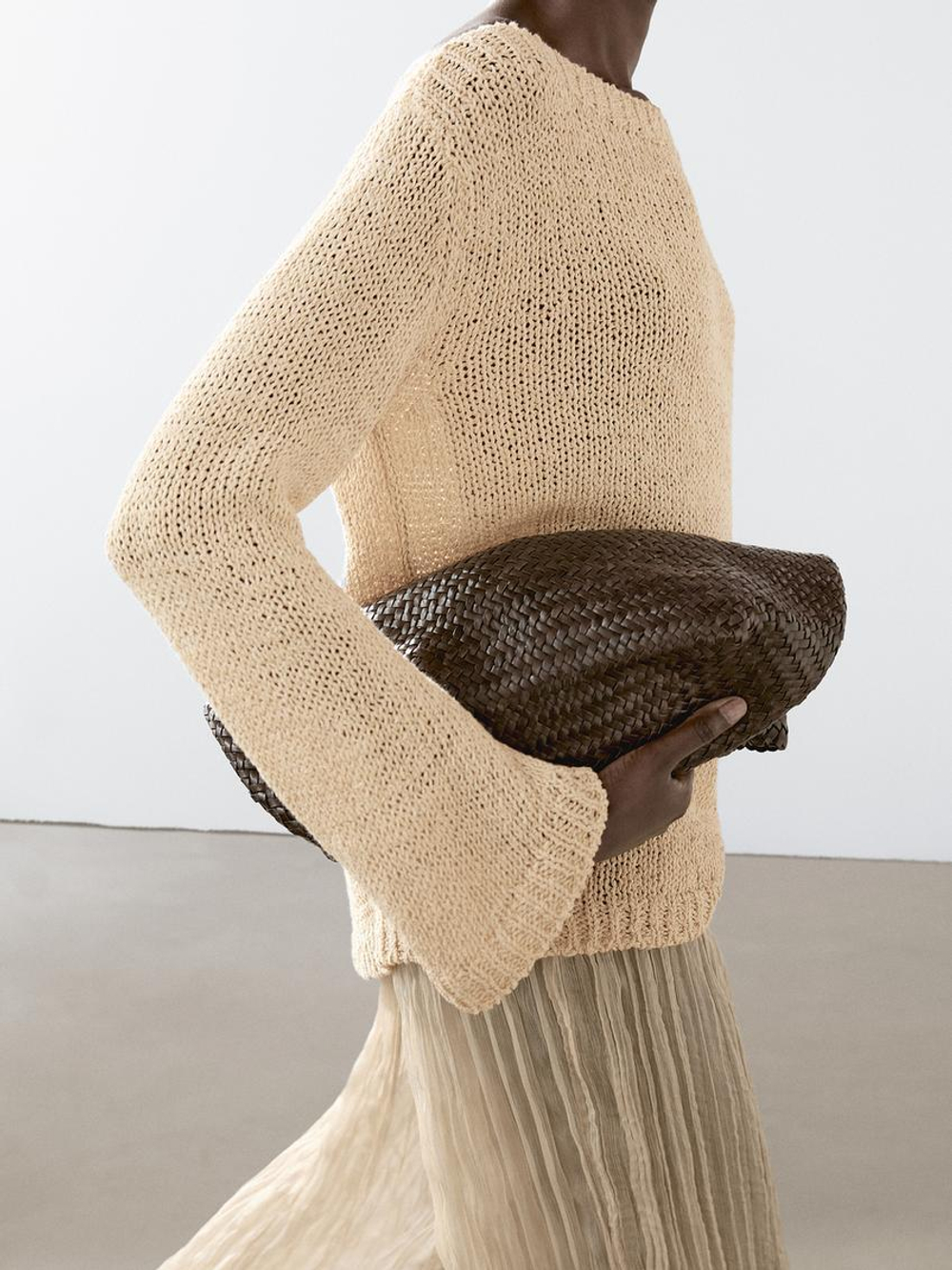 Massimo Dutti Свитер с вырезом «лодочка», ванильный