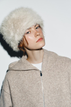 ZARA ШАПКА ИЗ МЕХА, СЕРЫЙ