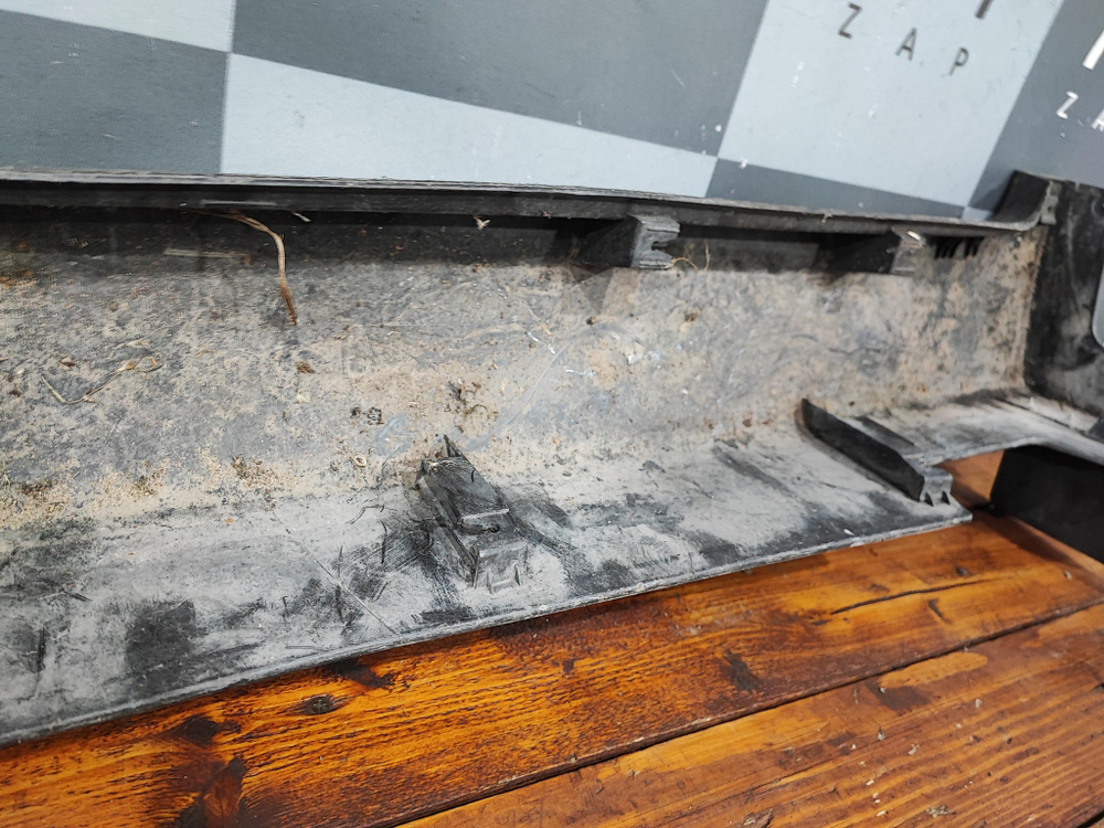 Накладка порога правого Kia Sportage 4 (QL) 16-22 Б/У Оригинал 87754F1100