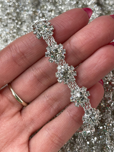 Тесьма Стразы серебристые на цепочке