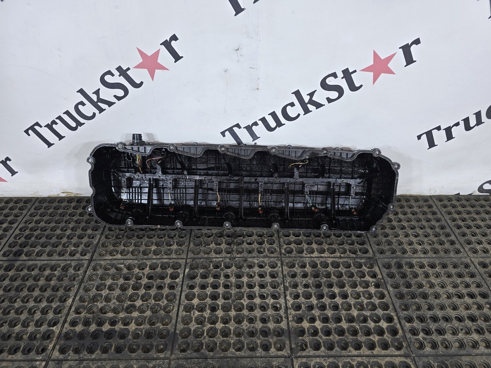 Крышка клапанная 2018г.