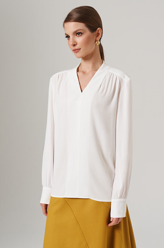 23160 Блузка женская (молочный)