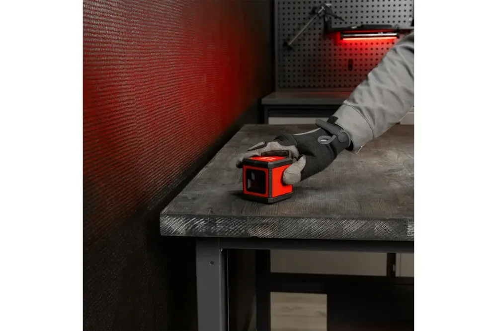 Лазерный уровень XQB RED Basic SET, 10 м, красный луч, батарейки, резьба 1/4" MTX, 35018