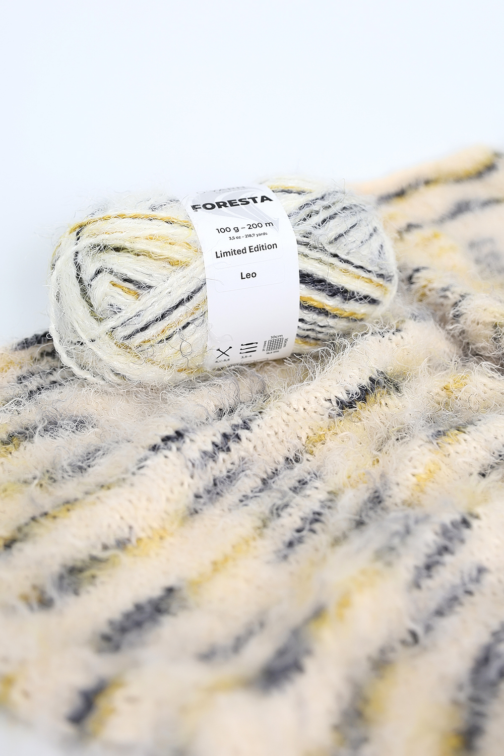 O’YARN FORESTA тигры, зебры, леопарды, 500г