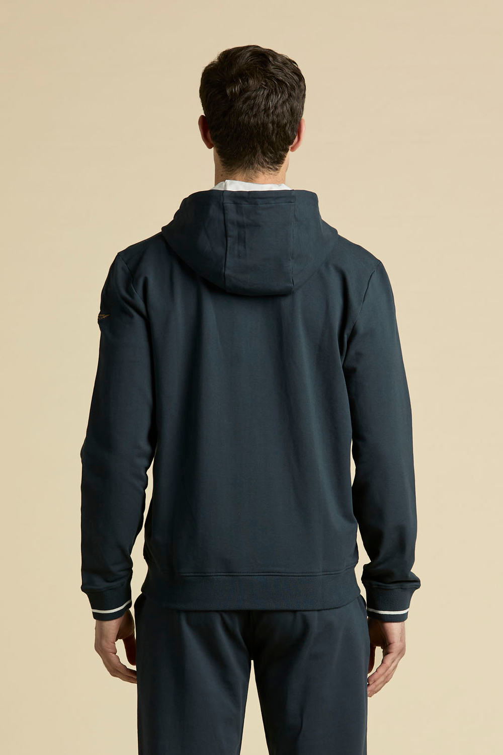 Спортивный костюм из хлопка