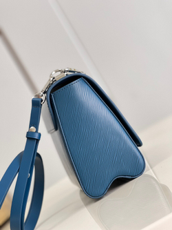 Louis Vuitton Twist MM