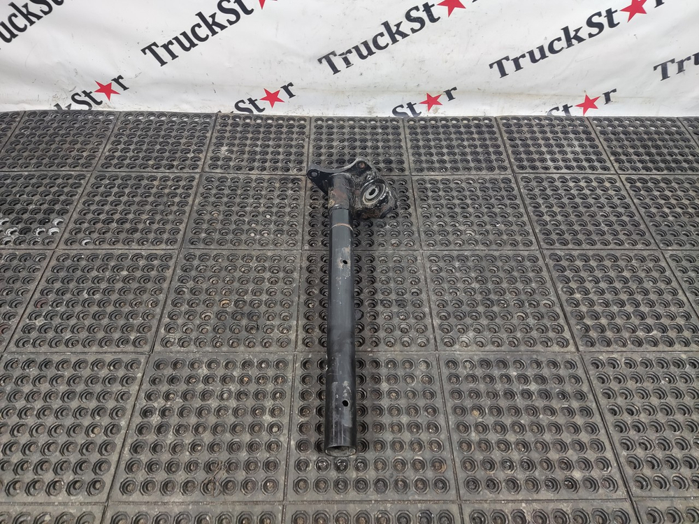 Кронштейн крыла задний правый 2023г