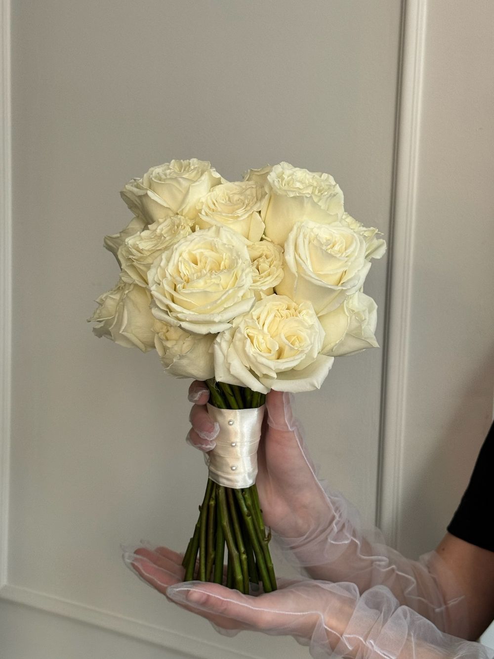 Свадебный букет из одноголовых роз