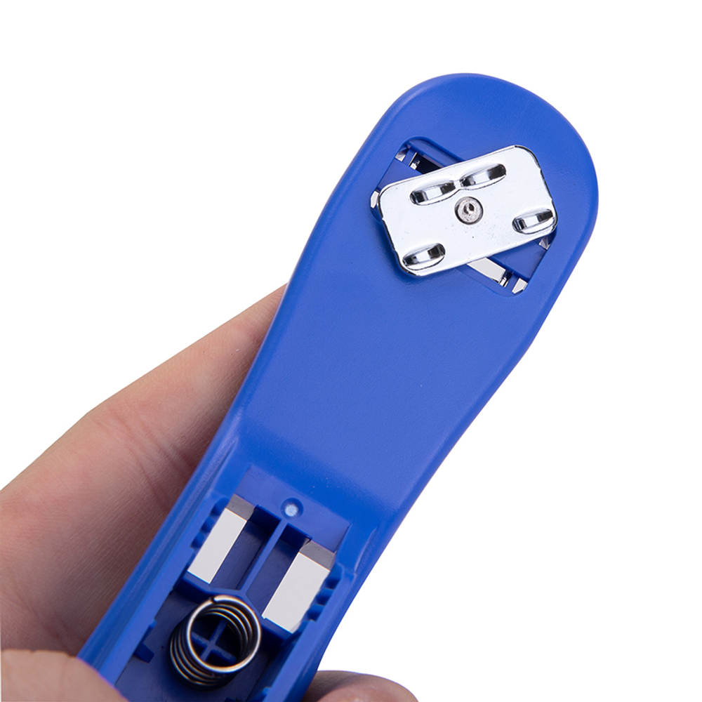 Степлер DELI "0305" до 25 листов, синий