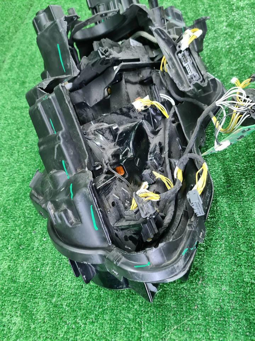 Битая Фара правая Range Rover Vogue 4 L405 (2012-2017) ксенон