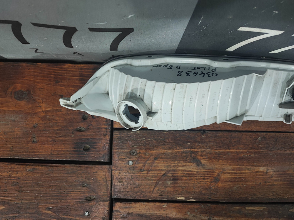 Указатель поворота в бампер левый Honda Pilot 3 (YF6) 15-18 Б/У Оригинал 33350TG7A11