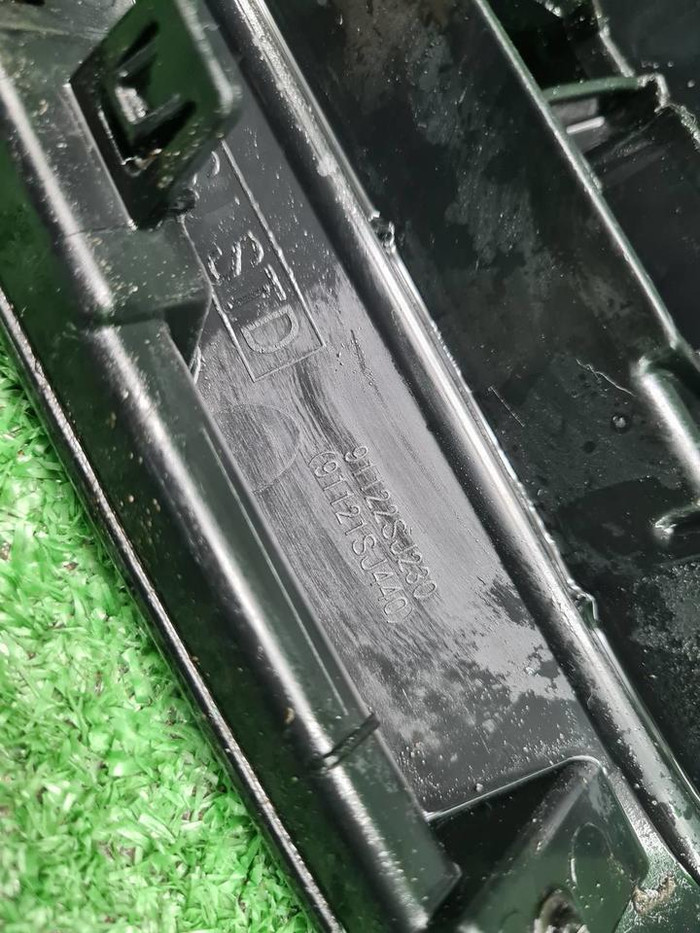 Решетка радиатора Subaru Forester 5 SK (2021-н.в.)