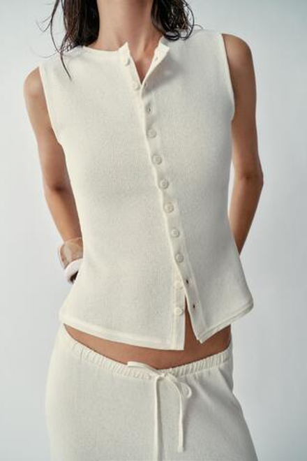 ZARA ЖИЛЕТ С ВЫРЕЗОМ ХЕНЛИ, ЭКРЮ