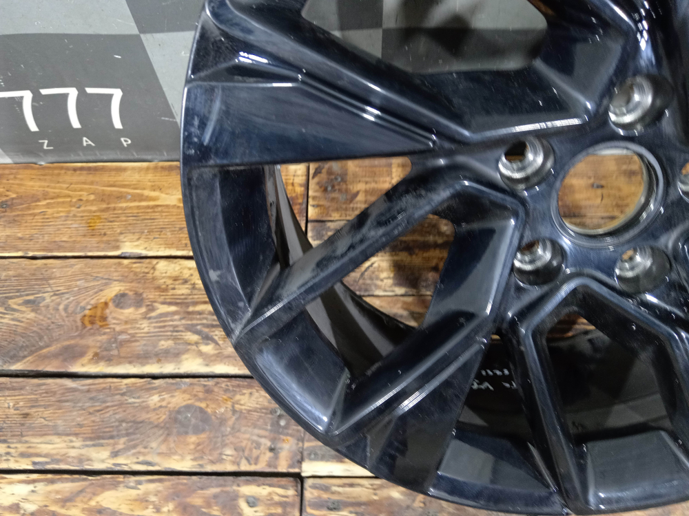 Диск колесный литой R18 Jetta VS7 20-нв Б/У Оригинал 5CG601025C