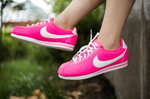 Кроссовки Nike Cortez Classic Hyper Pink