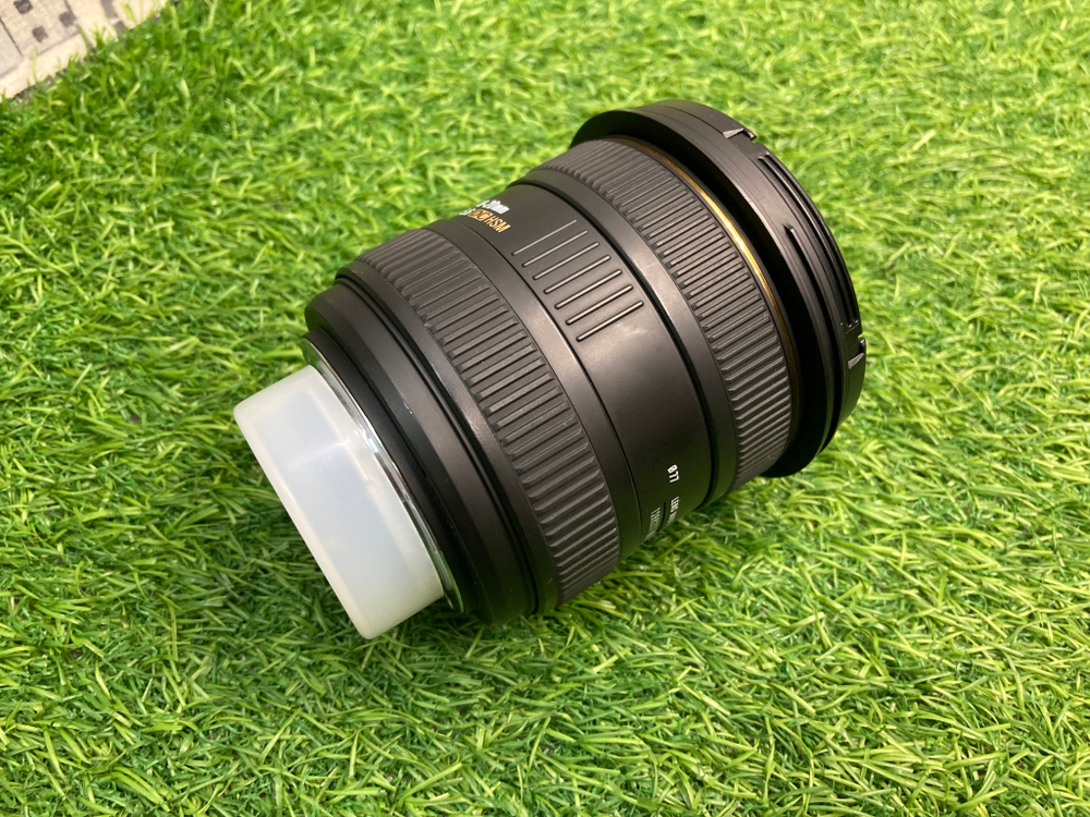 Sigma AF 10-20mm 4-5.6 EX DC HSM Nikon F