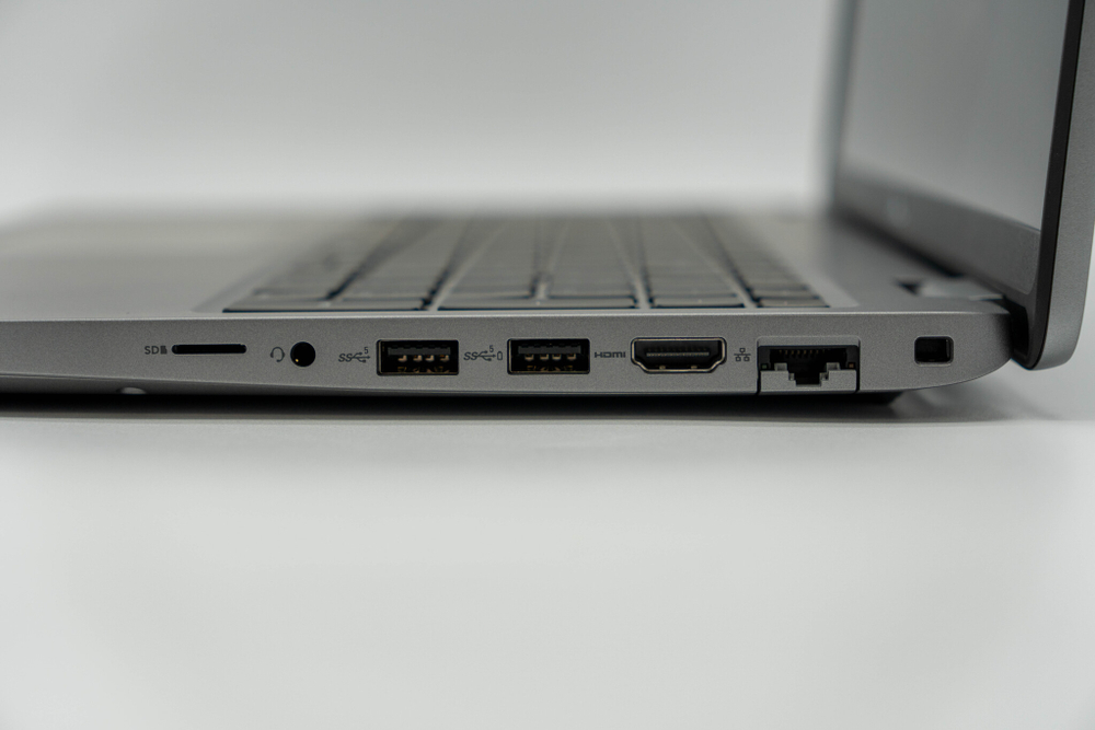 Ноутбук Dell Latitude 5550 ( Ultra 7 155U )