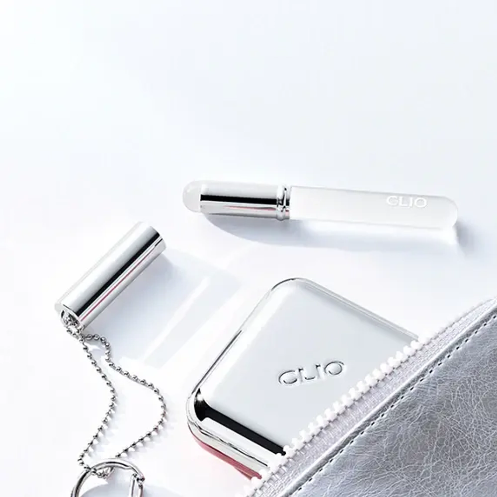 CLIO BABY TAPTAP LIP BRUSH - Силиконовая кисть для макияжа